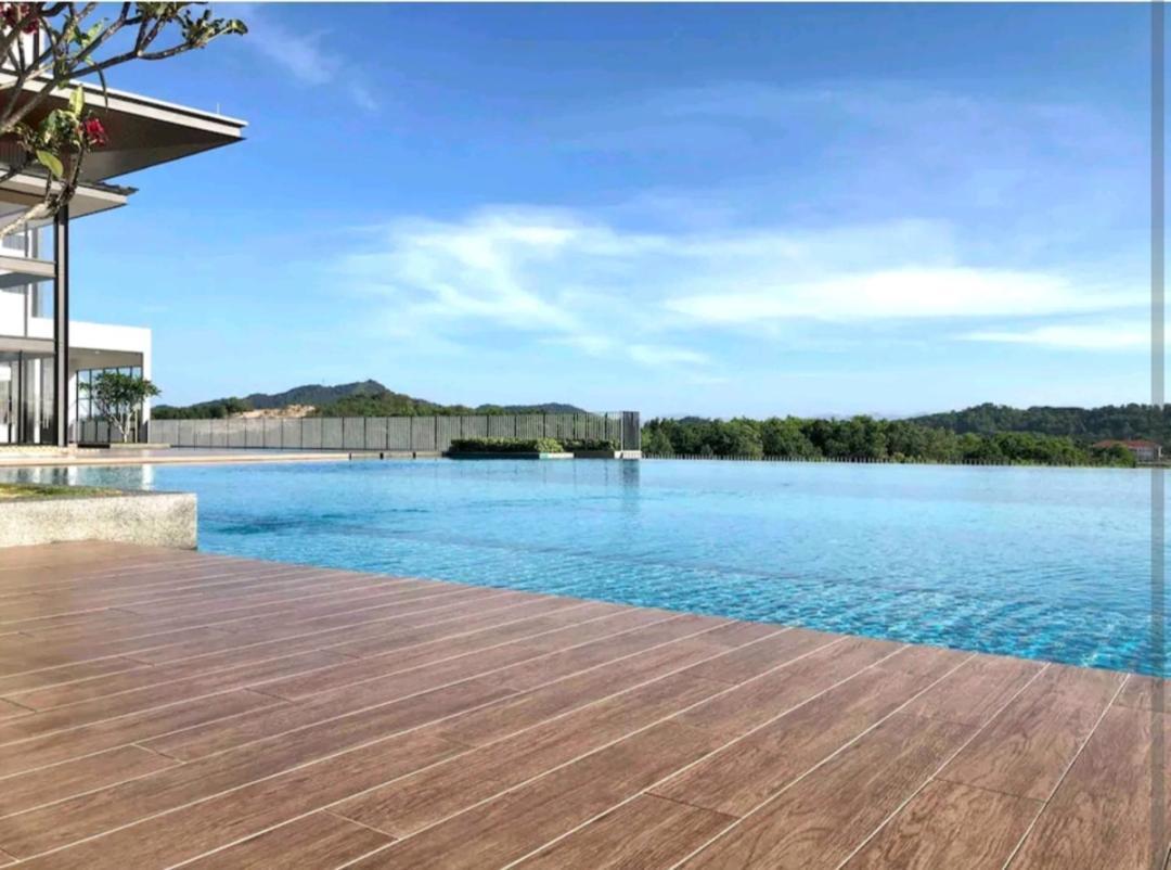 Hani Homestay Wifi Netflix Secure Parking Klia Usim Inti Aeon Mall Nilai Bagian luar foto