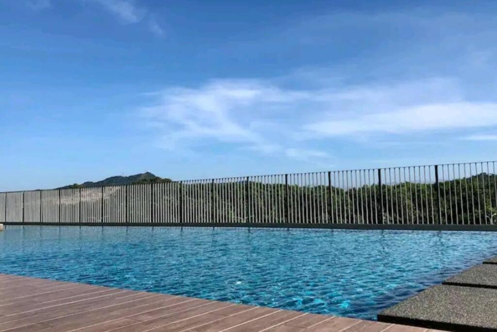 Hani Homestay Wifi Netflix Secure Parking Klia Usim Inti Aeon Mall Nilai Bagian luar foto