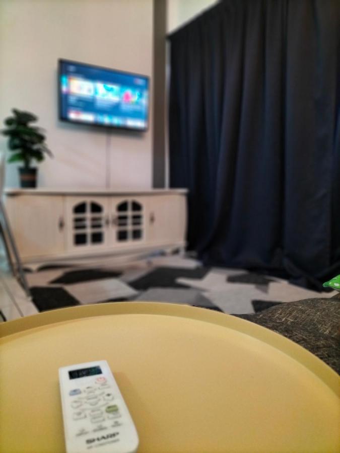 Hani Homestay Wifi Netflix Secure Parking Klia Usim Inti Aeon Mall Nilai Bagian luar foto