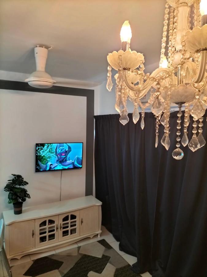 Hani Homestay Wifi Netflix Secure Parking Klia Usim Inti Aeon Mall Nilai Bagian luar foto