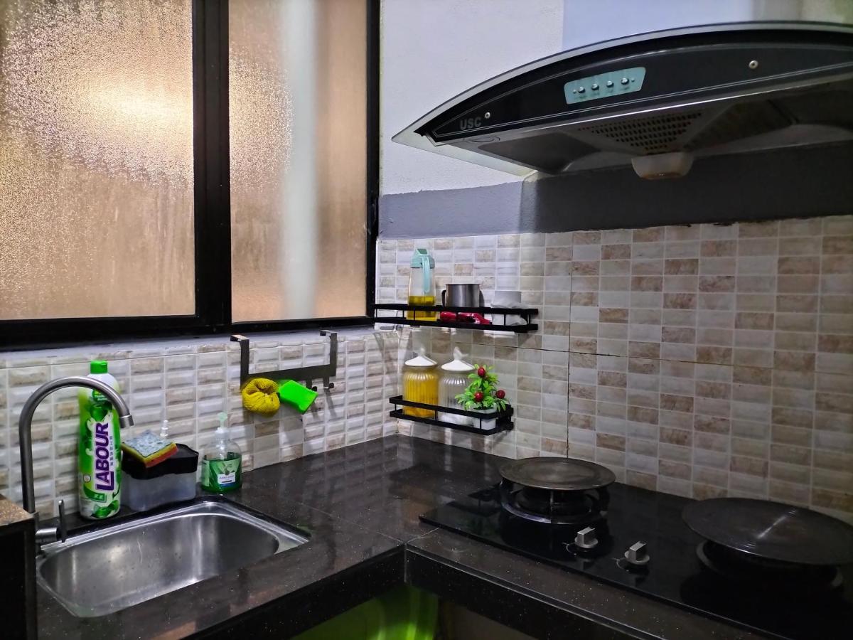 Hani Homestay Wifi Netflix Secure Parking Klia Usim Inti Aeon Mall Nilai Bagian luar foto