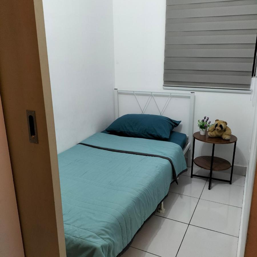 Hani Homestay Wifi Netflix Secure Parking Klia Usim Inti Aeon Mall Nilai Bagian luar foto